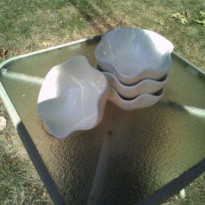 Set of 4 Southern Living at Home Bowls